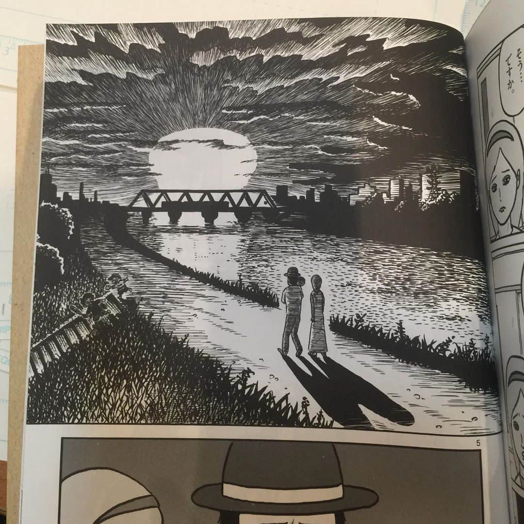 のインスタグラム：「パパは漫才師1巻のこの背景は、カバチの東風先生が描いてくれてます。 流石ですね〜。ありがとうございます😊」