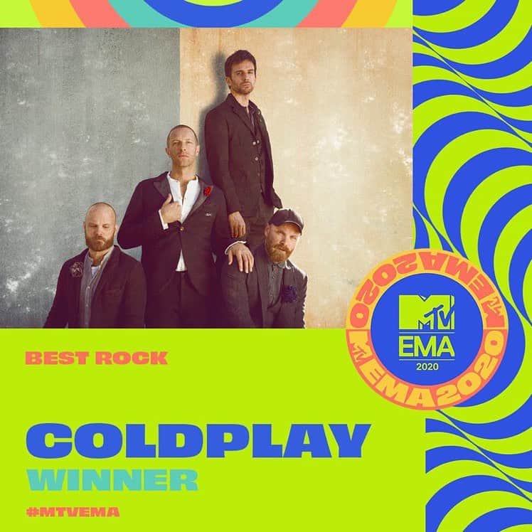 Coldplayさんのインスタグラム写真 - (ColdplayInstagram)「Thanks to every single one of you who voted here. Once again, you’ve proven yourselves The Greatest. Thank you for letting us ride on your wave. Love c, g, w, j & p #mtvema @mtvema @mtv」11月9日 5時52分 - coldplay