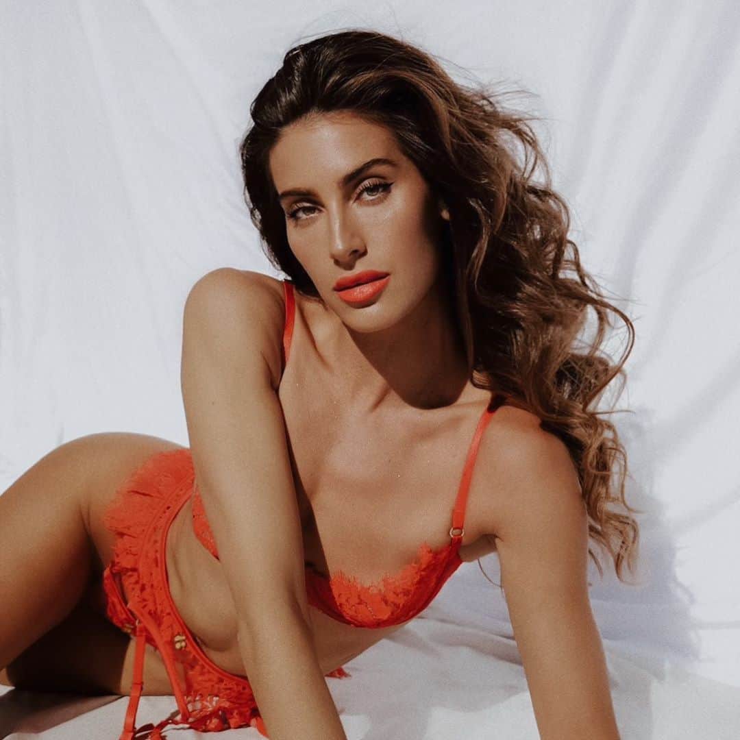 Kaylee Ricciardiのインスタグラム：「Let the countdown begin ♏️ 😈🦂」