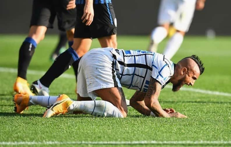 アルトゥーロ・ビダルさんのインスタグラム写真 - (アルトゥーロ・ビダルInstagram)「Forza @inter 🖤💙 a seguir peleando, ya vendrán los resultados que nos merecemos!!!💪🏽🔥💪🏽🔥💪🏽」11月9日 6時55分 - kingarturo23oficial