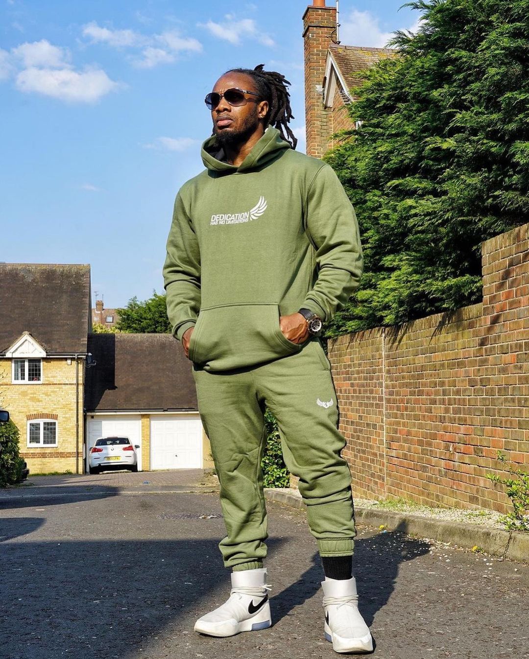 Ulissesworldさんのインスタグラム写真 - (UlissesworldInstagram)「It’s Hoodie Season @uapparelworld  New Moss Tape Hoodie & Joggers 🔥LINK IN MY BIO👆」11月9日 7時02分 - ulissesworld