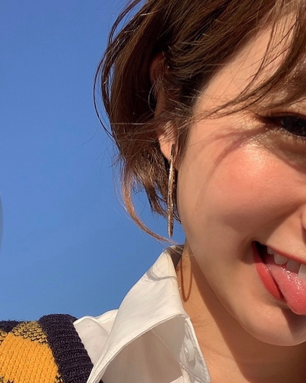 よしかわはるなのインスタグラム：「🟨⬛️⬜️」