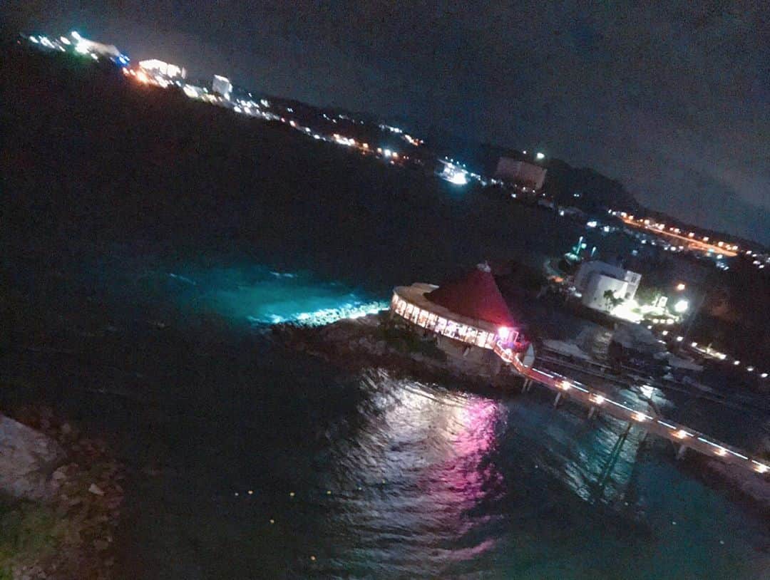 DJ MIYAさんのインスタグラム写真 - (DJ MIYAInstagram)「沖縄から、きゃっほーん❤️❤️  workationって感じでちょっと仕事しながら朝ごはんのあとは、ちょっと寝てGYM行こうかなー💗  写真は、昨晩のBBQ dinnerだよぉ💗  海賊がテーマなの❤️at コーラルシービュー。  outsideで海の風に当たりながらのBBQめっちゃ美味しかった💗  このあと、水着👙もupするねー！！！！！お楽しみに❤️  MIYAの現地から沖縄旅レポ💗storiesもめっちゃupしてるから見てね♪(o^^o)  ルネッサンスリゾートオキナワ🏝Renaissance  Resort Okinawa.  2020年6月に客室を含め全館リニューアル！  沖縄県国頭郡恩納村山田3425-2  #ルネッサンスリゾートオキナワ #ルネッサンスリゾート #沖縄旅行 #沖縄 #沖縄女子旅 #タビジョ #ラグジュアリーホテル #GOTOトラベル #GOTOトラベルキャンペーン #恩納村 #マリオットホテル  #ホテル宿泊 #宿泊記 #沖縄旅行記 #旅インフルエンサー #旅インスタグラマー #旅ブロガー #インスタグラマー #インフルエンサー #沖縄ホテル  #旅好き女子 #トラベラー #旅スタグラム  #マイトリップmiya #沖縄トリップ #Okinawatravel #沖縄県 #ビーチリゾート #沖縄ホテル　#ひとり旅好き」11月9日 12時12分 - dj_miya