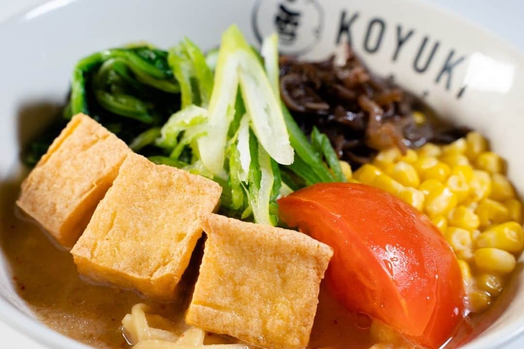 のインスタグラム：「Do you want to eat Ramen with many vegetables? You should try Vegetable Miso Ramen!  #ramen #noodle #noodles #foodphotography #instafood #eeeeeats #eatvancouver #ramenforever #yvreats #yvrfoodie #604now #604eats #vancouverfoodie #vancityeats #vancouvereats #dishedvan #robsonstreet #ramenlover #ramennoodles #foodcouver #eatcouver #foodphotography #f52grams #japanesenoodles #noodlelover #narcityvancouver #curiocityvan #crunchvancouver #vanfoodie #eatwithme」