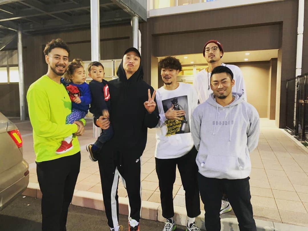 眞庭城聖のインスタグラム：「Underdog family  次こそは連勝してやる。その対戦までお互い頑張ろう🔥 #underdog #basketball #bleague #streetball #family」