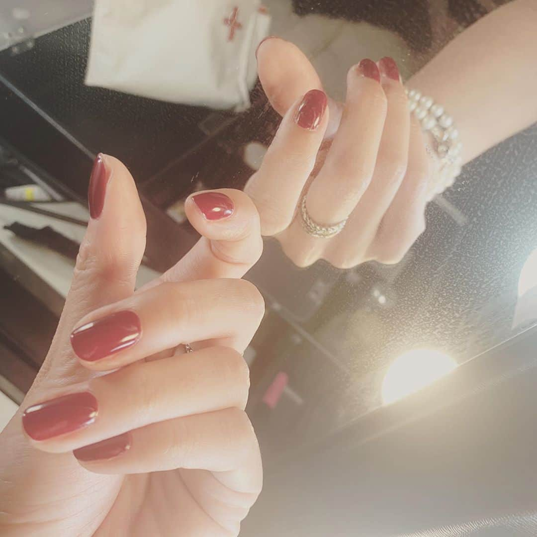 LiLyさんのインスタグラム写真 - (LiLyInstagram)「thank you🥀 @mahonails  #nail #opi」11月9日 12時43分 - lilylilylilycom