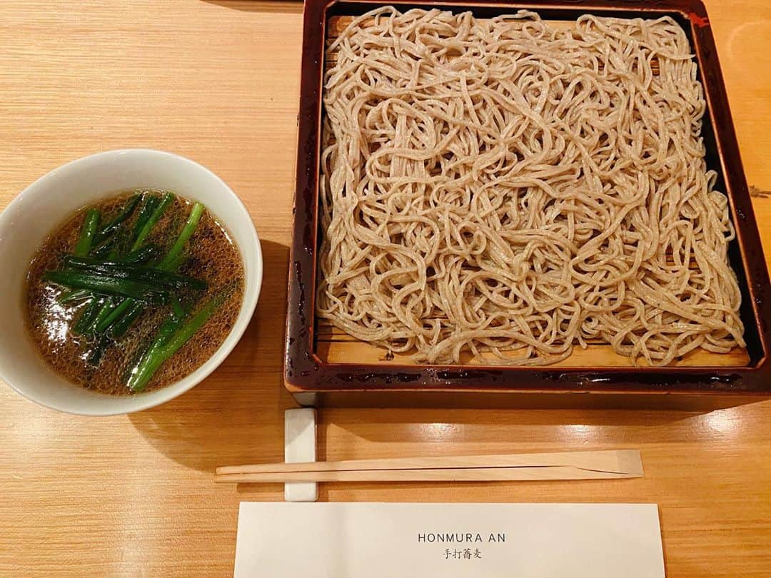 嶋村瞳のグルメインスタ