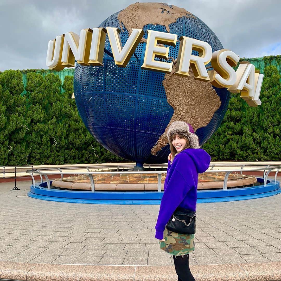 高松チェルシーリナのインスタグラム：「. 来たなり🌎❤️⚡️✨😍😍 多分６年ぶりくらい🤣🤣🤸 楽しい〜〜〜🥺 . #USJ#ユニバーサルスタジオジャパン#ユニバ#大阪観光#大阪#帰省中」