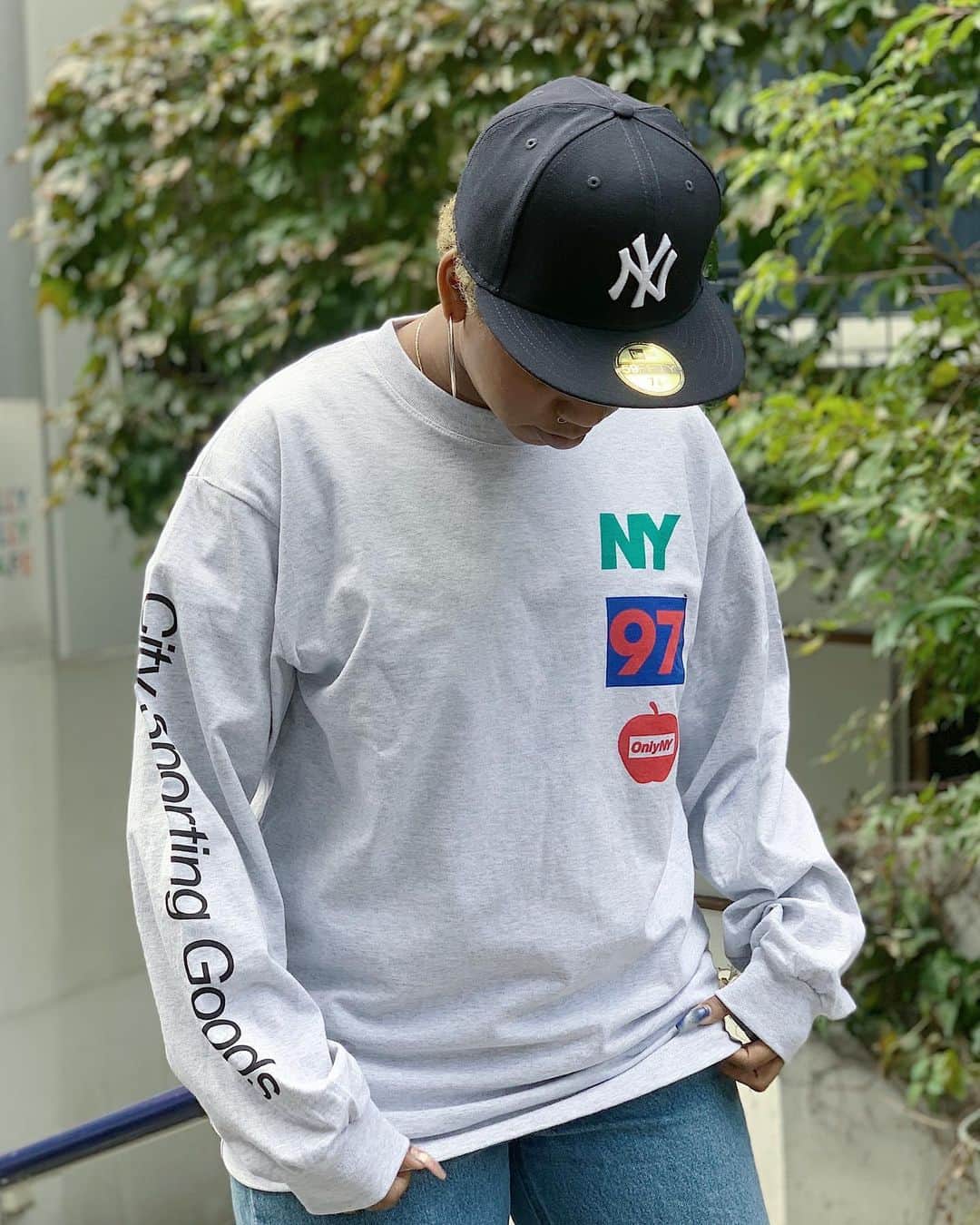 のインスタグラム：「#growaroundnewarrivals  Only NY🗽 2020 FALL/WINTER🍂 L/S TEE色々入荷してます👍」
