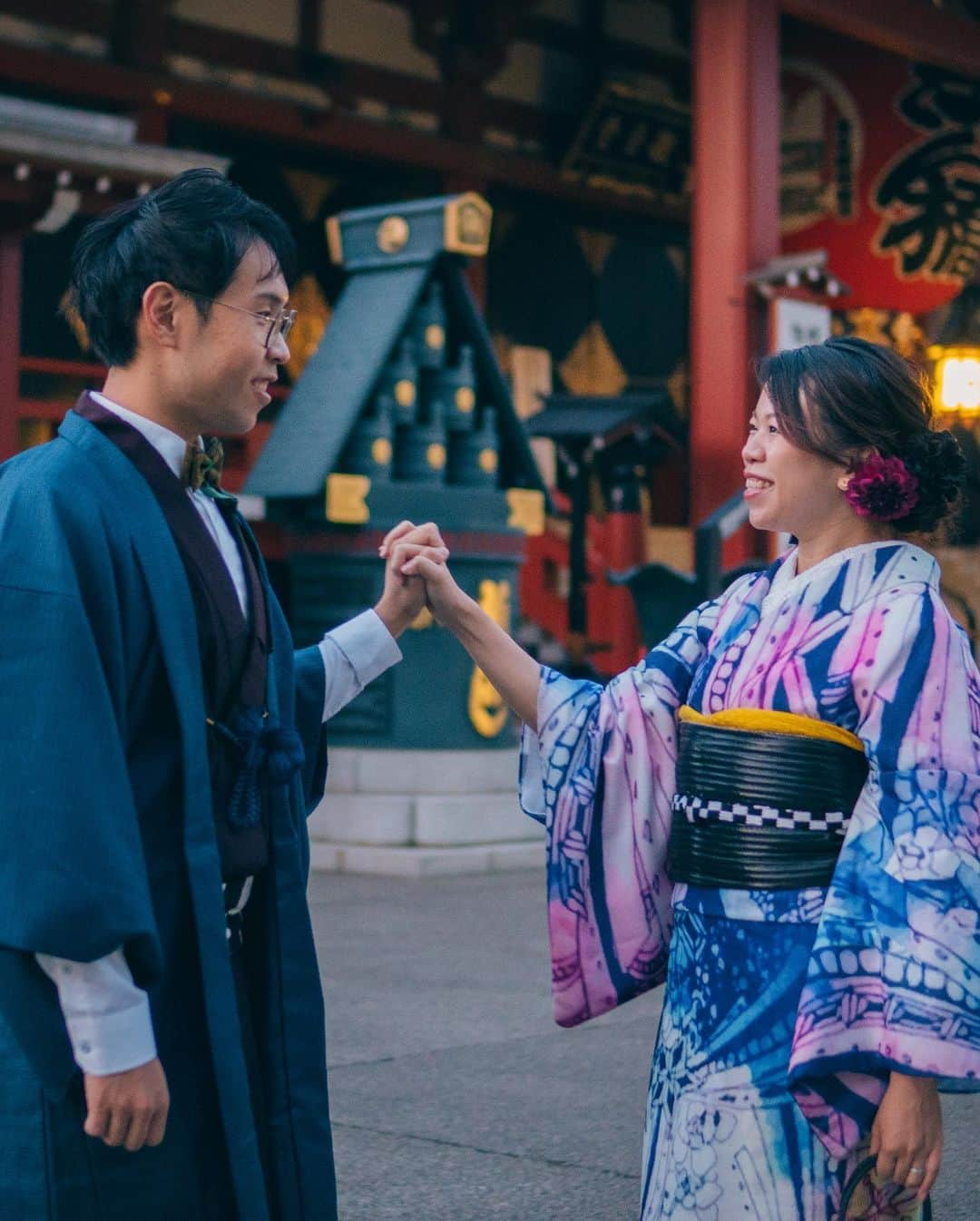 Anji SALZさんのインスタグラム写真 - (Anji SALZInstagram)「Happy Wedding 🥳💓 A month ago I had the honor to take @tricia_yuzu and Jaewoo on a little kimono tour 👘💫 Originally we were planning a casual engagement shoot but then time flew and the tour ended up being on their wedding day 😱🥰❤️💫 It was such a lovely day. Wishing you all the best for your life together 🥳💫  Styling by yours truly 💓  #salztokyo #kimonotour #kimonorental #kimonostyling」11月10日 0時10分 - salztokyo