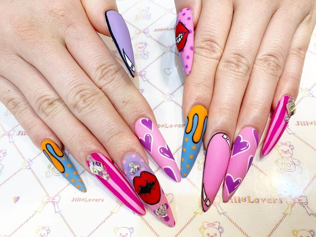 mamijinguのインスタグラム：「@aochanp あおちゃんの偽物みたいなネイル💅✨  inspire @aliciathenaildoctor   #jillandlovers #nail #nailart #paragel #gelneil#gel #ネイル #ネイルアート #me #look #love #かわいい」