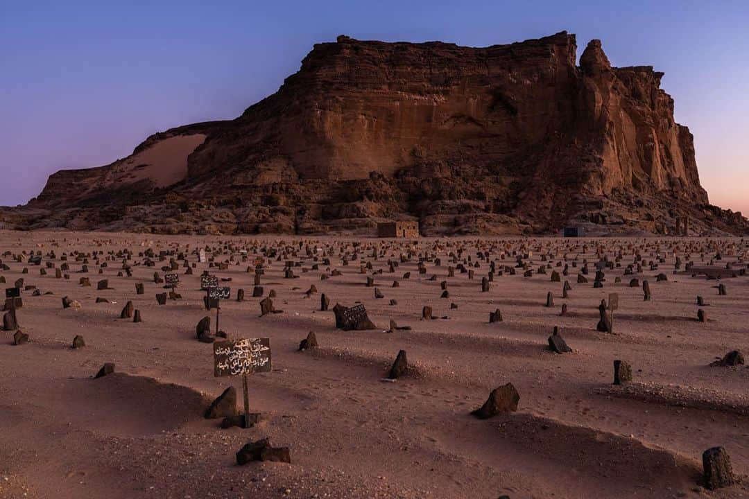 National Geographic Creativeさんのインスタグラム写真 - (National Geographic CreativeInstagram)「Photo by @nicholesobecki / An Islamic cemetery spans the base of one side of Jebel Barkal, a small mountain that the ancient Kushites and Egyptians alike believed was the home of the god Amun. The legendary Kingdom of Kush, with its capitals in what is now northern Sudan, helped define the political and cultural landscape of northeastern Africa for more than a thousand years. At their height, from about 760 B.C. to 650 B.C., five Kushite kings ruled all of Egypt from Nubia to the Mediterranean Sea, embarking on ambitious building programs up and down the Nile. Yet past archaeologists have offhandedly—and inaccurately—dismissed the Kushite kings as racially inferior, and their accomplishments as an inheritance of older Egyptian traditions. #sudan #history #identity」11月9日 23時00分 - natgeointhefield