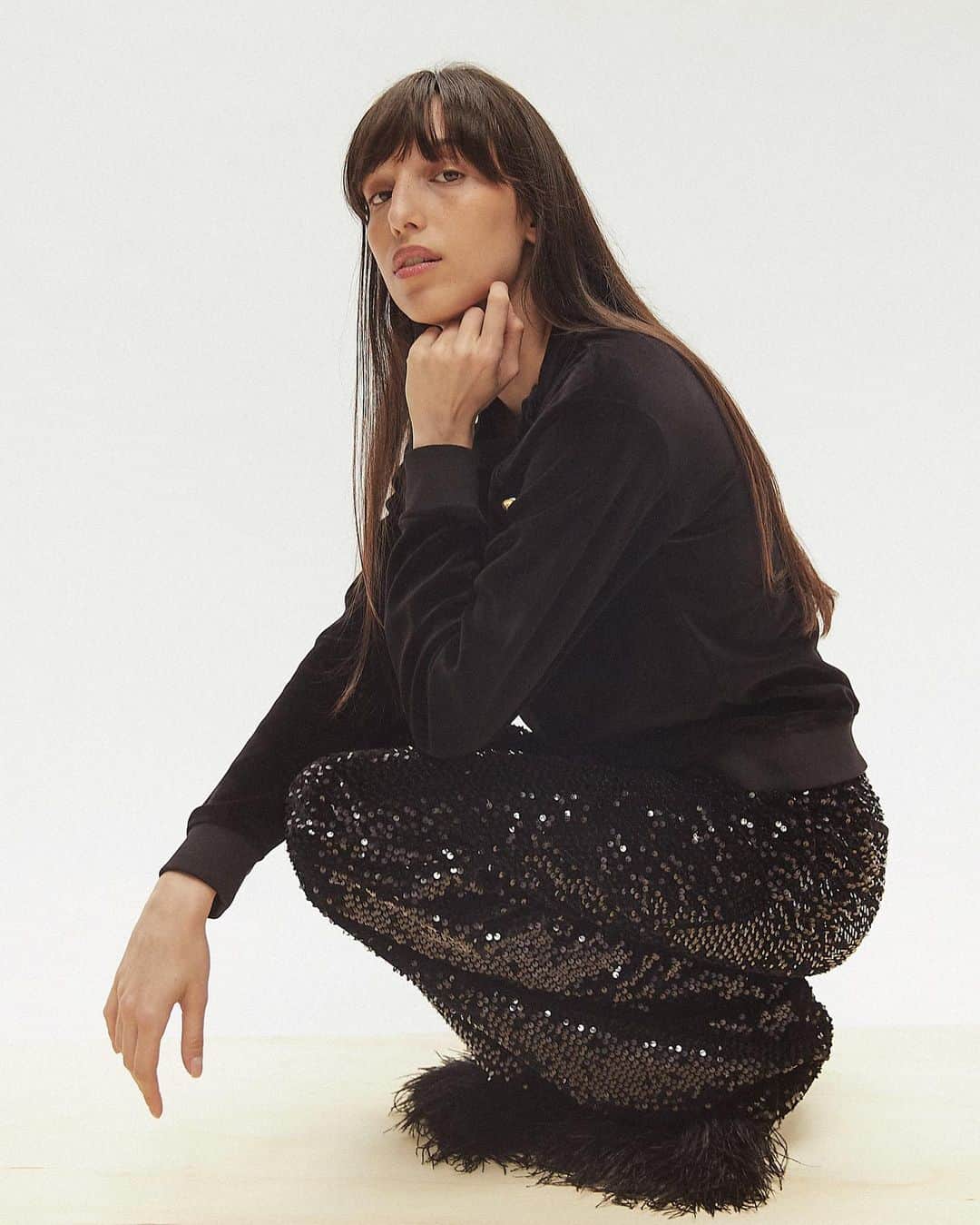 デレクラムのインスタグラム：「A reason to get dressed up: The Galen Sequin Trouser.」