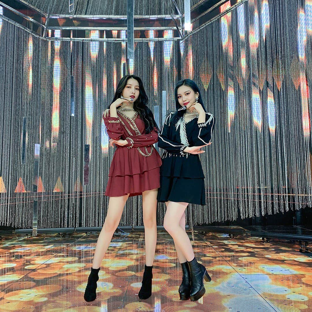 GFriendさんのインスタグラム写真 - (GFriendInstagram)「[🎞 #G_TODAY]   #여자친구 #GFRIEND #소원 #SOWON #엄지 #UMJI 回:Walpurgis Night   #Better_Me #OOTD」11月9日 23時46分 - gfriendofficial