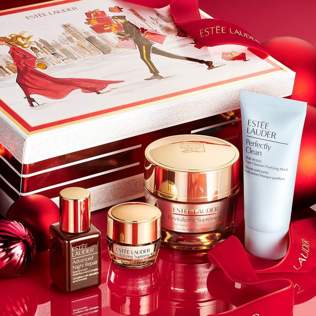 のインスタグラム：「Give her the #gift of a new #skincare regimen with the Firm + Glow Skincare Collection! 🎁 Tap to shop this gorgeous gift set – with the gift box illustrated by @izakzenou_illustrationist #GiftWonderland #EsteeWishlist」