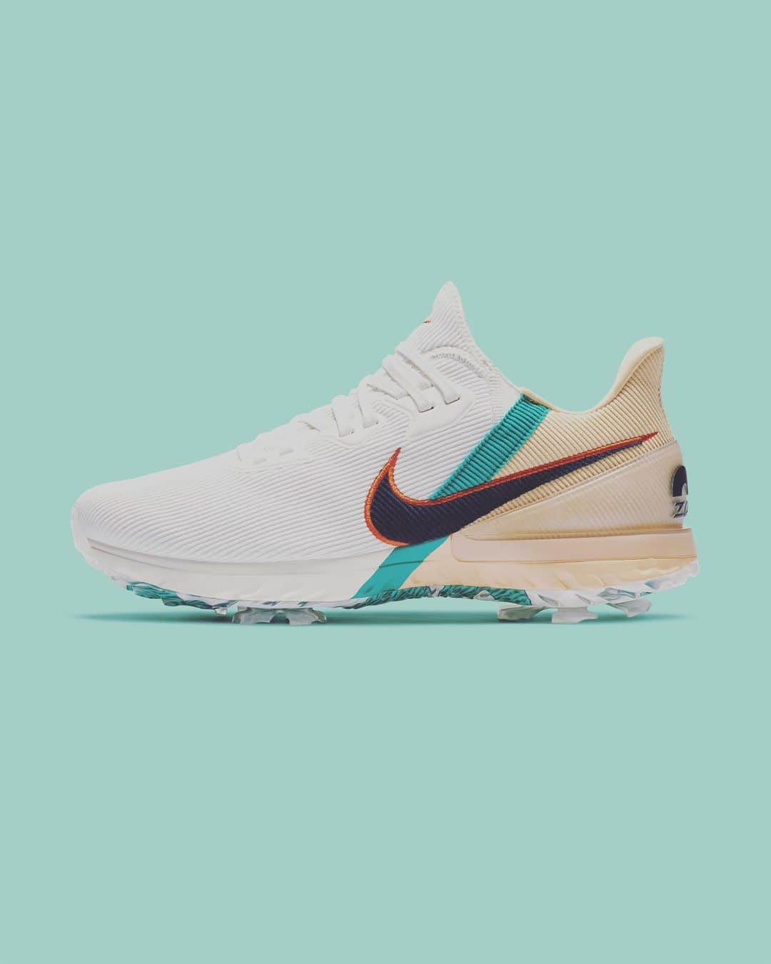 Nike Golfのインスタグラム：「In golf, a little bit of luck can be a game changer. Our latest NRG styles are designed to bring good luck to the green. Member-first access. ⠀ Limited quantities. Shop the link in bio.」