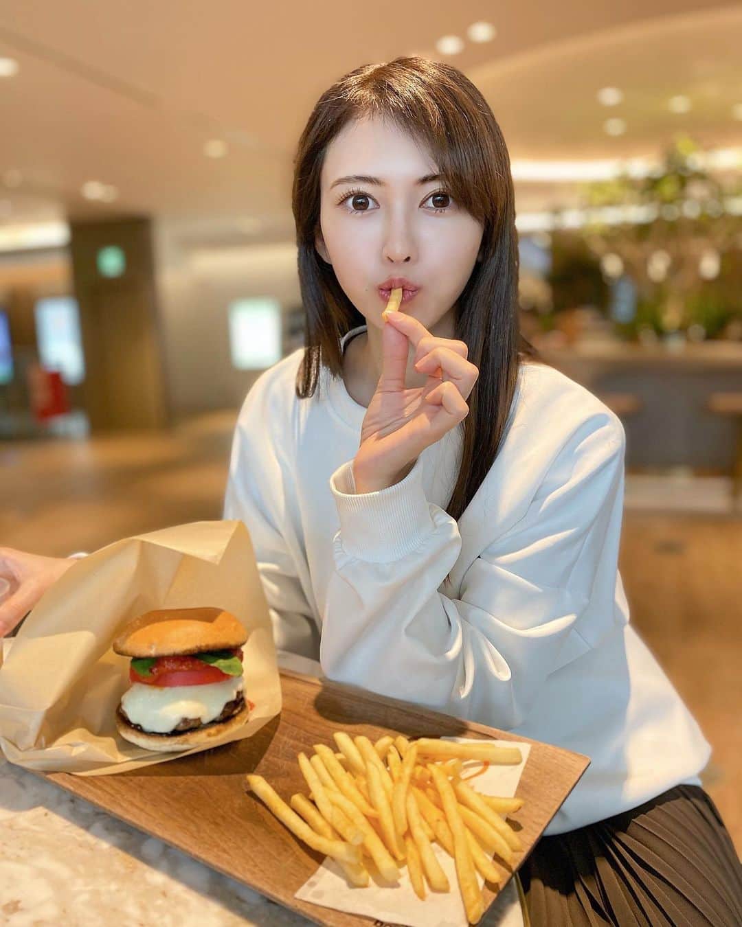 清水愛美のグルメインスタ