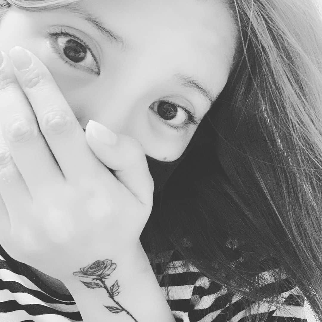坂口杏里のインスタグラム：「インスタライブします！」