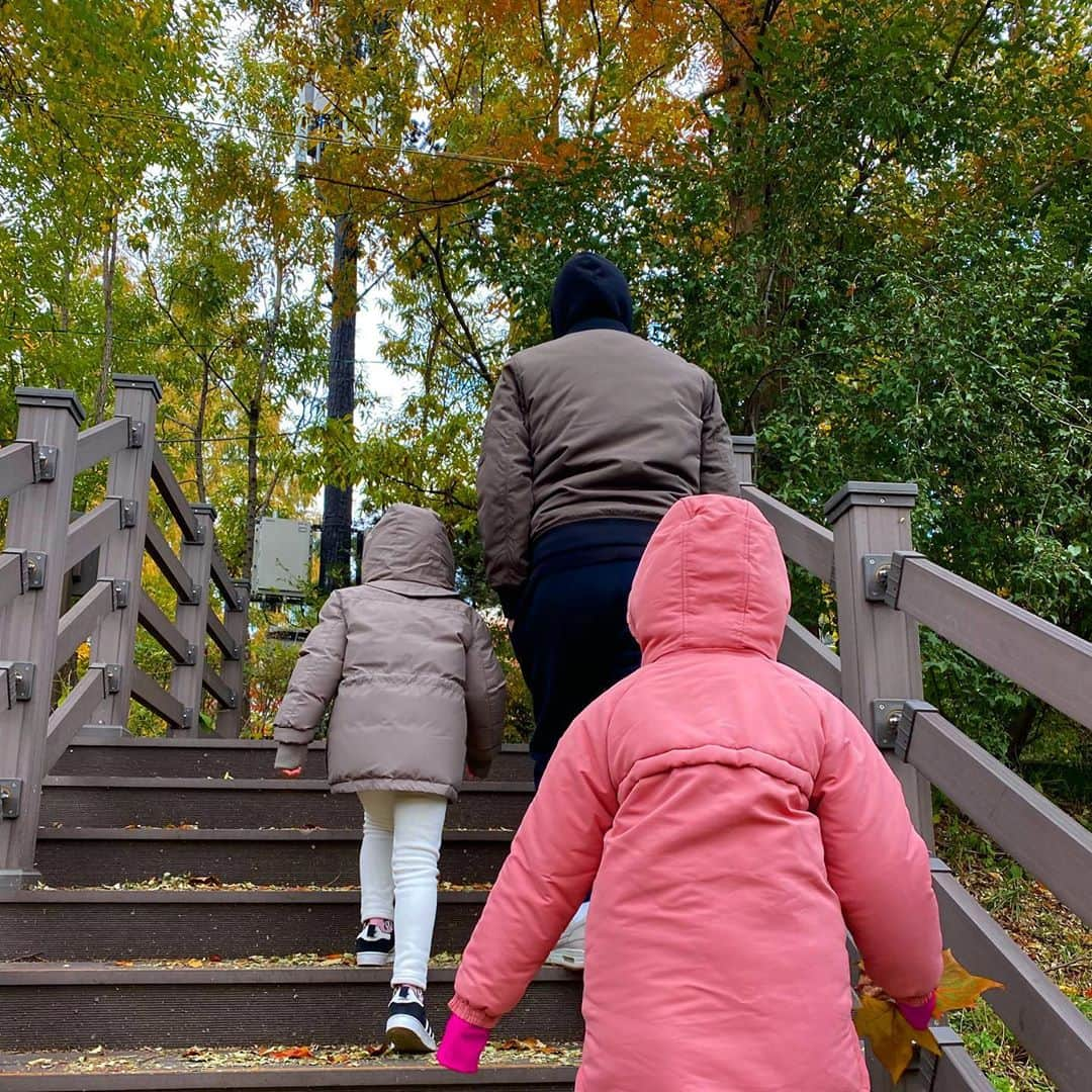 パク・ソルミさんのインスタグラム写真 - (パク・ソルミInstagram)「아침먹고 동네한바퀴🍁🍂🌾」11月9日 15時43分 - park_solmi