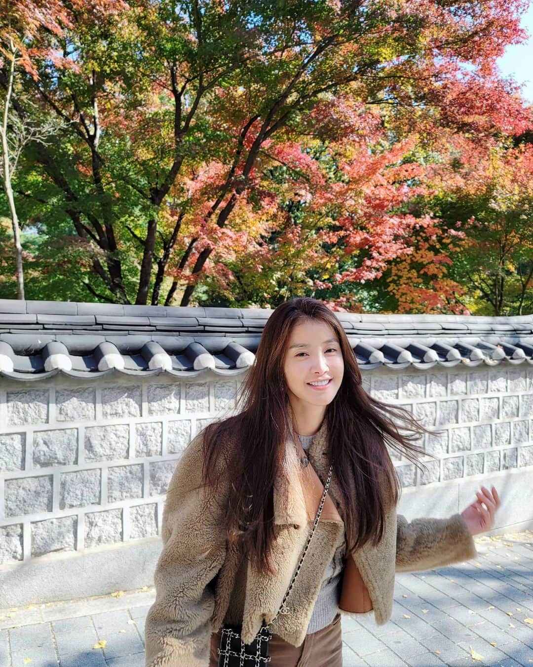 イ・シヨンさんのインスタグラム写真 - (イ・シヨンInstagram)「가을인가.겨울인가🙃」11月9日 15時48分 - leesiyoung38