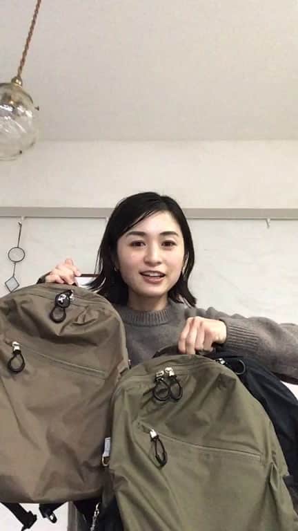 上村若菜のインスタグラム：「. Live見ていただきありがとうございました❣️ . 販売店舗などは @greish_official のインスタでまたアップするのでチェックしてみてください🙇‍♂️  親子でのシェア、きょうだいでのシェアもおすすめです✨  #キッズリュック #リュック #機能説明」