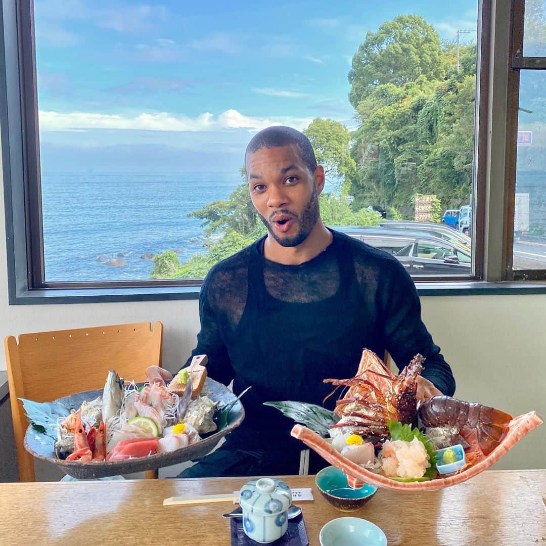 カルフィン・ヨン・ア・ピンのインスタグラム：「My excitement for food is getting out of control 😅」