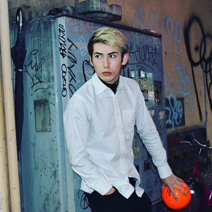 James Jさんのインスタグラム写真 - (James JInstagram)「🌏🤫🤑🙄  #まんぷく食堂」11月9日 17時32分 - j_myball