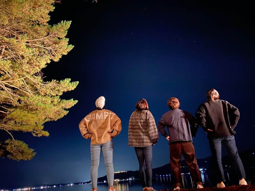 田中萌のインスタグラム：「紅葉祭り🍁in山中湖 秋だいすきー！！！🍁🌰🎃 もうすぐ冬がやってくる⛄️❄️  #dayoff#秋#紅葉祭り#山中湖#紅葉#もみじ#鶴川#座間#iphoneクオリティ」