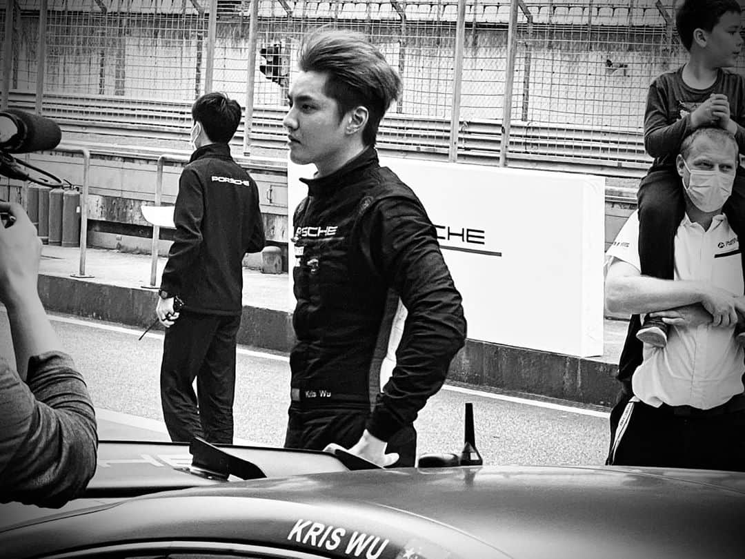 クリス さんのインスタグラム写真 - (クリス Instagram)「🏎️～」11月9日 18時02分 - kriswu