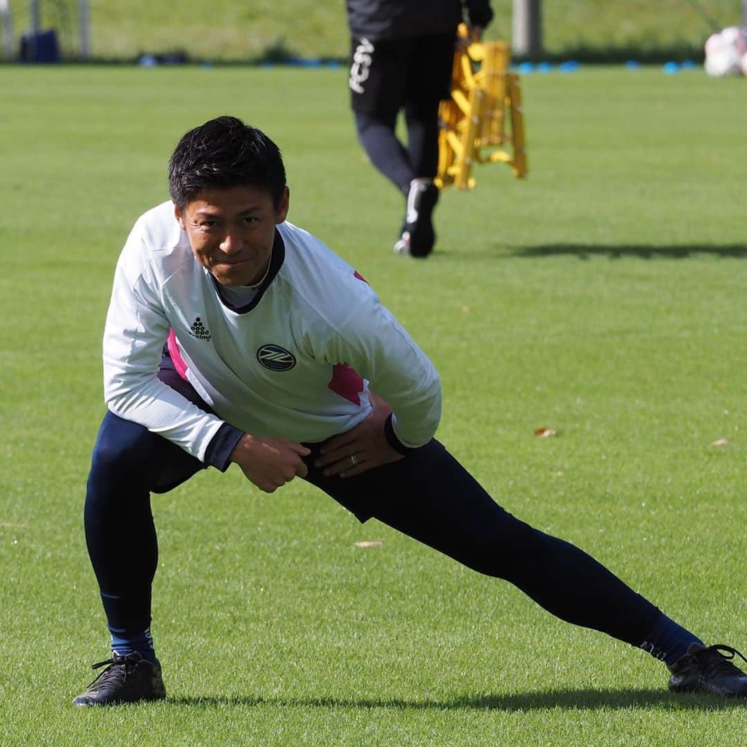 FC町田ゼルビアさんのインスタグラム写真 - (FC町田ゼルビアInstagram)「本日のトレーニングフォト(10枚)👟⚽️ スワイプしてね→📸 . 🗓11月9日(月) 1️⃣ #森村昂太 2️⃣ #中島裕希 3️⃣ #ノリエガエリック  4️⃣ #土居柊太  5️⃣ #廣末陸 6️⃣ #秋元陽太 7️⃣ #ドリアンバブンスキー 8️⃣ #青木義孝 9️⃣ #晴山岬  🔟 #井上裕大  #FC町田ゼルビア #zelvia #Jリーグ #サッカー #スポーツ #soccer #football #jleague #町田 #svolme #上の原グラウンド #トレーニング #イケメン」11月9日 18時23分 - fcmachidazelvia