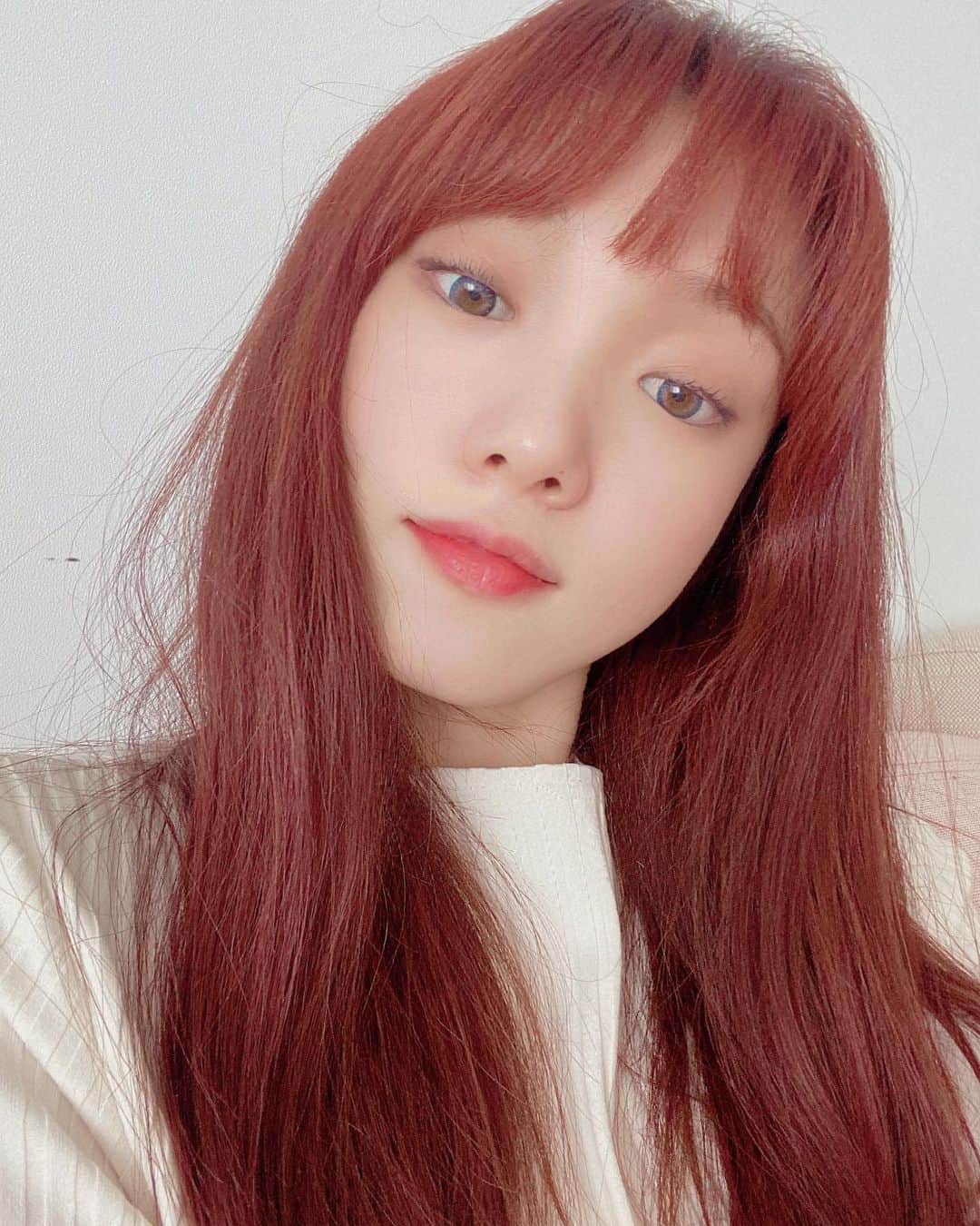 イ ソンギョンさんのインスタグラム写真 イ ソンギョンinstagram 우진이랑 같이 상 받았어요 무려 베스트액터 상이라니 아직도 한참 부족한 배우라 제겐 정말 과분한 상이지만 우리 낭닥팀에게 주시는 상이니 너무 감사하고 기뻐요 작년에는 시상하러