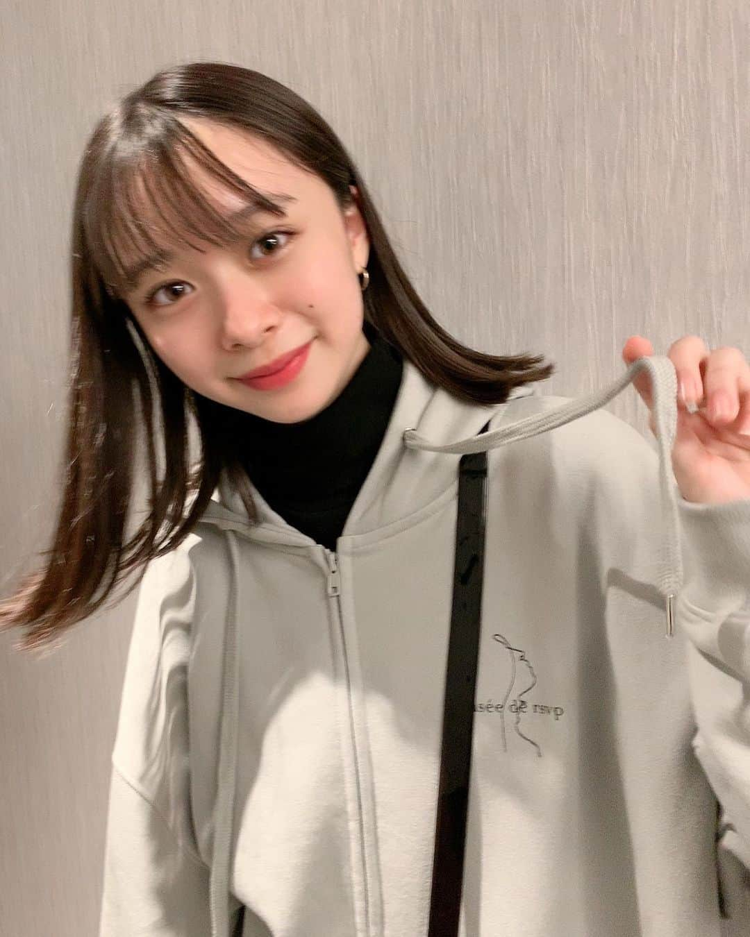 田鍋梨々花さんのインスタグラム写真 - (田鍋梨々花Instagram)「・ 最近のお洋服 楽が1番👡  #リリカノフク 最後にタグ付けしてるよ」11月9日 18時40分 - ririka_tanabe_official