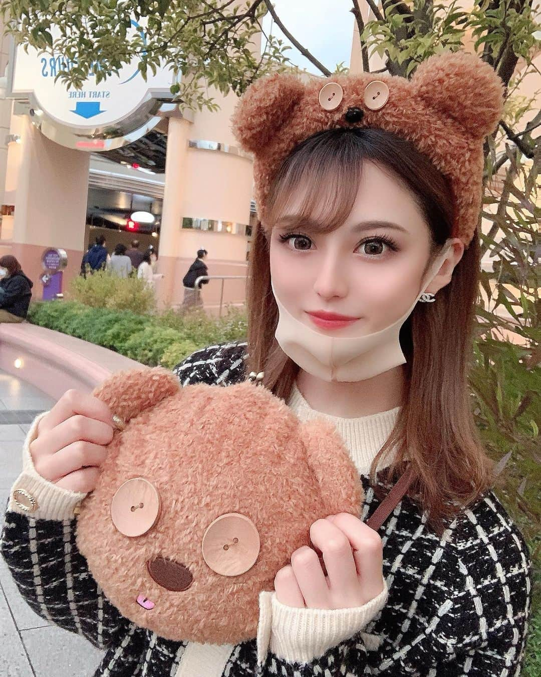 あきのインスタグラム：「. 久しぶりに投稿 てぃむてぃむ🧸🧡🧡 . #usj」