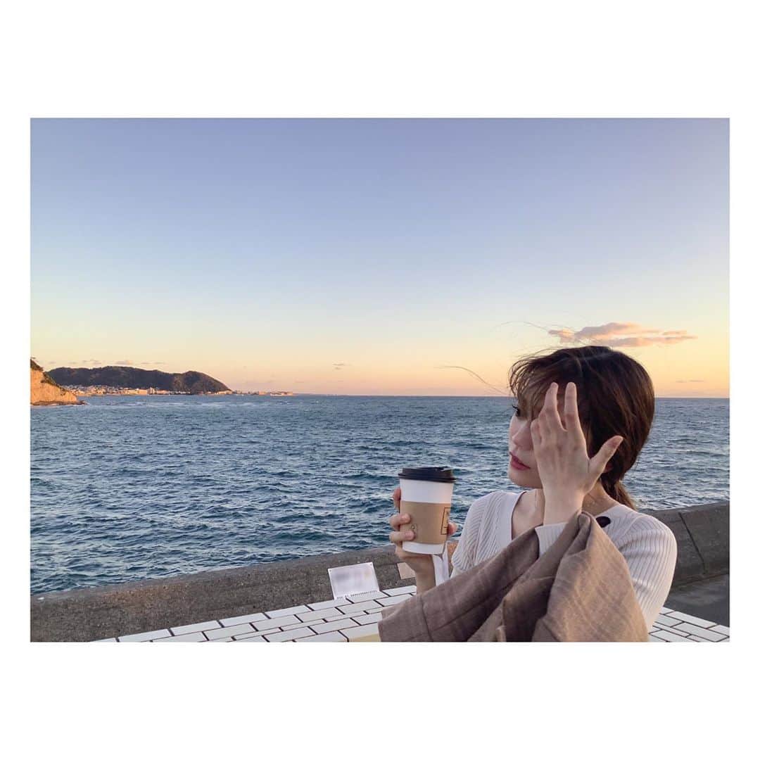 のインスタグラム：「﻿ 少しお話ししましょう☕️💬 ﻿  #母カメラマン」