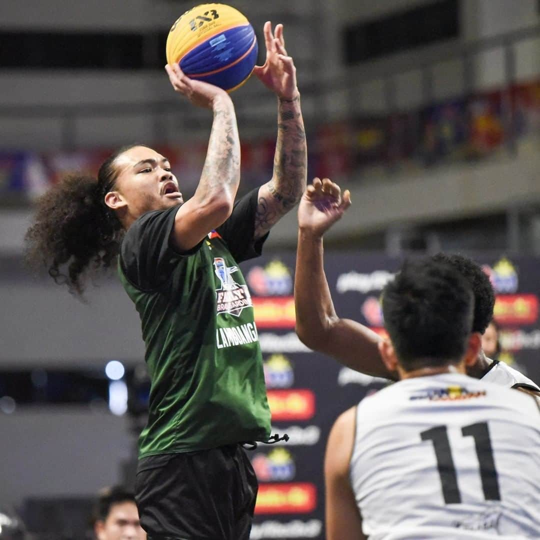 FIBAさんのインスタグラム写真 - (FIBAInstagram)「👊 Is @munzonn 🇵🇭 the best @fiba3x3 player in the Philippines 🇵🇭? (via @fiba3x3 )」11月9日 19時17分 - fiba