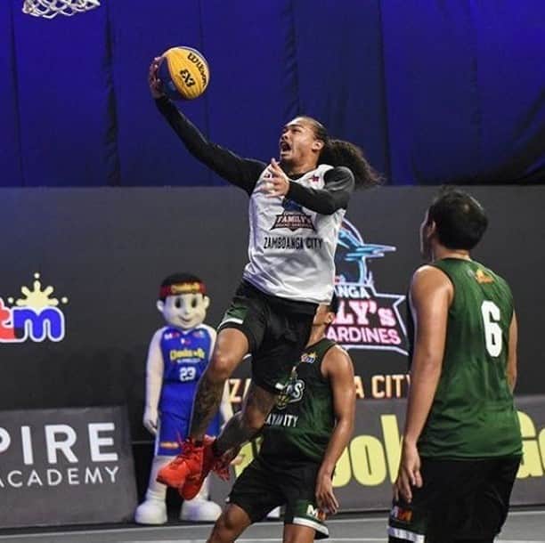 FIBAさんのインスタグラム写真 - (FIBAInstagram)「👊 Is @munzonn 🇵🇭 the best @fiba3x3 player in the Philippines 🇵🇭? (via @fiba3x3 )」11月9日 19時17分 - fiba