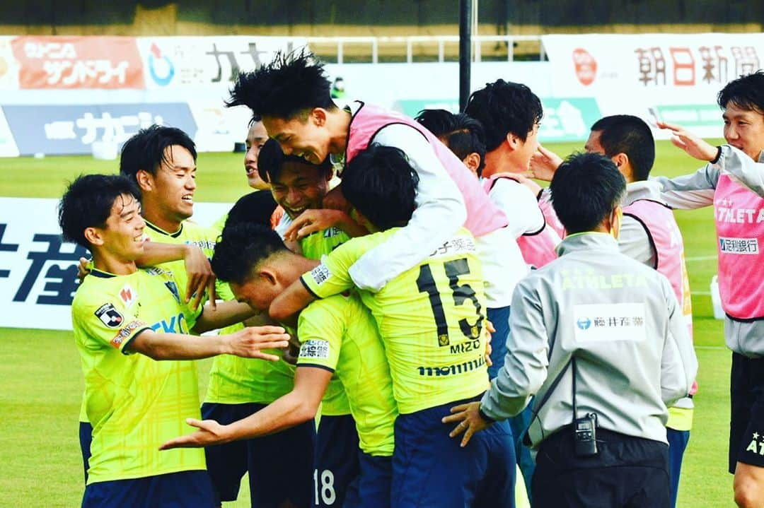 溝渕雄志のインスタグラム：「. #⚽️ #栃木SC #smile😊 .」