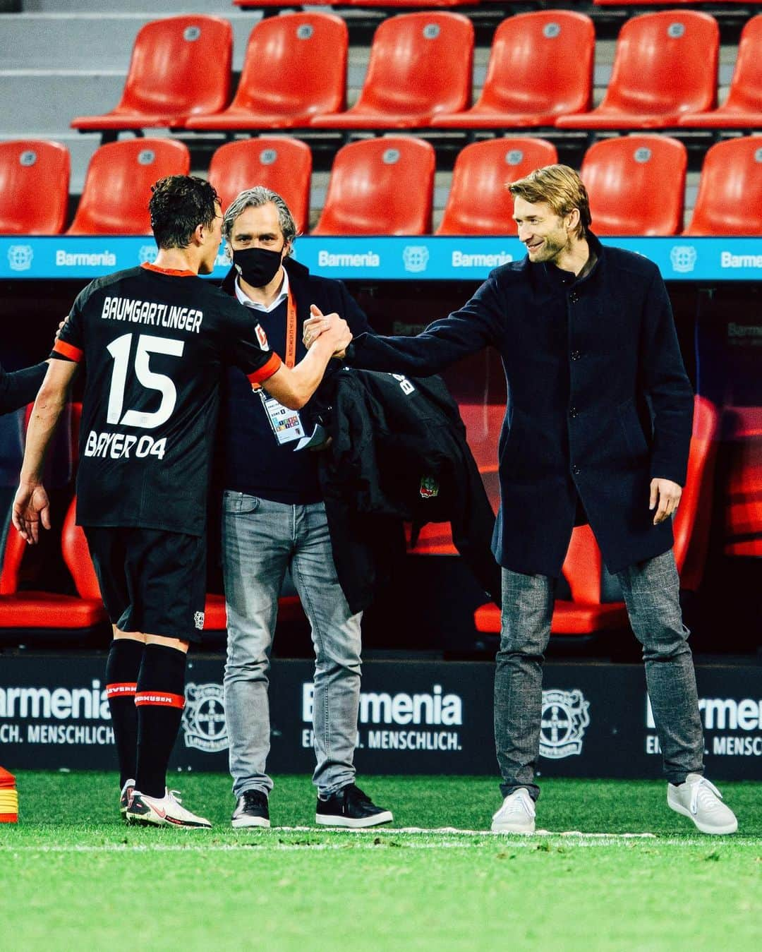 バイエル・レバークーゼンさんのインスタグラム写真 - (バイエル・レバークーゼンInstagram)「#aboutyesterday #B04BMG 4-3 #StärkeBayer 🙃 #Werkself」11月9日 19時52分 - bayer04fussball