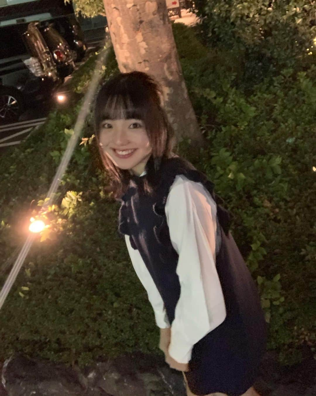 白井杏奈さんのインスタグラム写真 - (白井杏奈Instagram)「・ 最近歌聴くのにハマってます🧙🏻‍♂️ 『きらきら』をよく聴いてます✨ みなさんのイチオシ教えてください〜！ ・ 相変わらず写真撮る時のポーズが思いつかない、、 #白井杏奈#ポージング」11月9日 20時08分 - lespros_anna