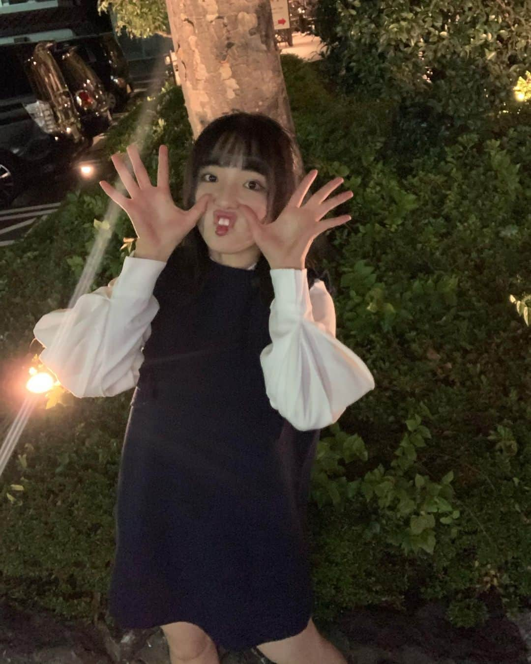 白井杏奈さんのインスタグラム写真 - (白井杏奈Instagram)「・ 最近歌聴くのにハマってます🧙🏻‍♂️ 『きらきら』をよく聴いてます✨ みなさんのイチオシ教えてください〜！ ・ 相変わらず写真撮る時のポーズが思いつかない、、 #白井杏奈#ポージング」11月9日 20時08分 - lespros_anna