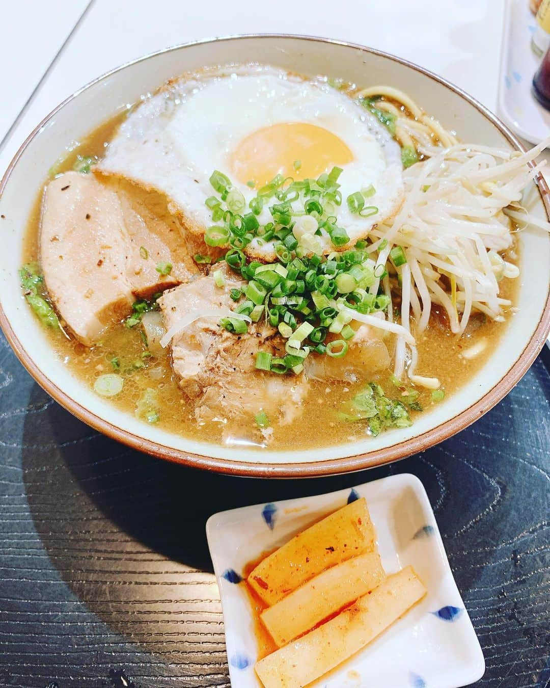 桜花由美さんのインスタグラム写真 - (桜花由美Instagram)「今日から遅い夏休みという事で石垣島到着！  近くで台風が発生しているので、天気悪い…  今日は曇り。 今週は曇りらしい。  マジかー！  今日は夜にナイトクルーズを入れていたんだけど、悪天候だから中止になりました… オーマイジーザス。  なので、とりあえずレンタカーを借りて八重山そば食べてきたよ。  レンタカー屋さんで宝塚みたいでかっこいいですねって言われて、ちょっとテンション戻ったのは内緒笑  キミ食堂2号店。 味噌味。 スペシャルにしてみた。  沖縄そばとちょっと違う。 美味しかった♪  とりあえずクルージングが中止になってショックは隠せませんが、ホテルにチェックインしたので、この後飲みに行ってこようと思います！  今ホテルのベッドに横になりながら書いてるんだけど、このまま寝てしまいそうだ…  ダメだー！  石垣島を満喫するのだー！  やけ酒しに行くのだー！  浜ちゃん元気かなぁ。  浜ちゃんは置いていかれるのが雰囲気で分かるらしく、一緒に行こうとして逃げまくってた。  可愛いなぁ。  愛おしいなぁ。  今日からGAMIさんちにお世話になる浜子。  元気でいてくれると良いな。  浜ちゃんにお土産買わなきゃ♪  #wavepro ‪#プロレスラー ‬ ‪#女子プロレス‬ ‪#prowrestling‬ ‪#プロレスリングwave‬ #波ヲタ全員集合  #桜花由美 #波ヲタ #愛犬 #愛犬との暮らし  #犬  #犬のいる暮らし  #犬なしでは生きていけません会  #犬バカ #トイプードル  #トイプードルカフェオレ  #mixchannel  #mixchannel公認ライバー #ミクチャ  #ミクチャ動画 #youtube  #youtubechannel #ozアカデミー #正危軍  #歌舞伎町ちゃんす  #歌舞伎町女子プロレスバーちゃんす #ボスマミ #石垣島 #八重島そば  #キミ食堂」11月9日 20時10分 - ohkayumi