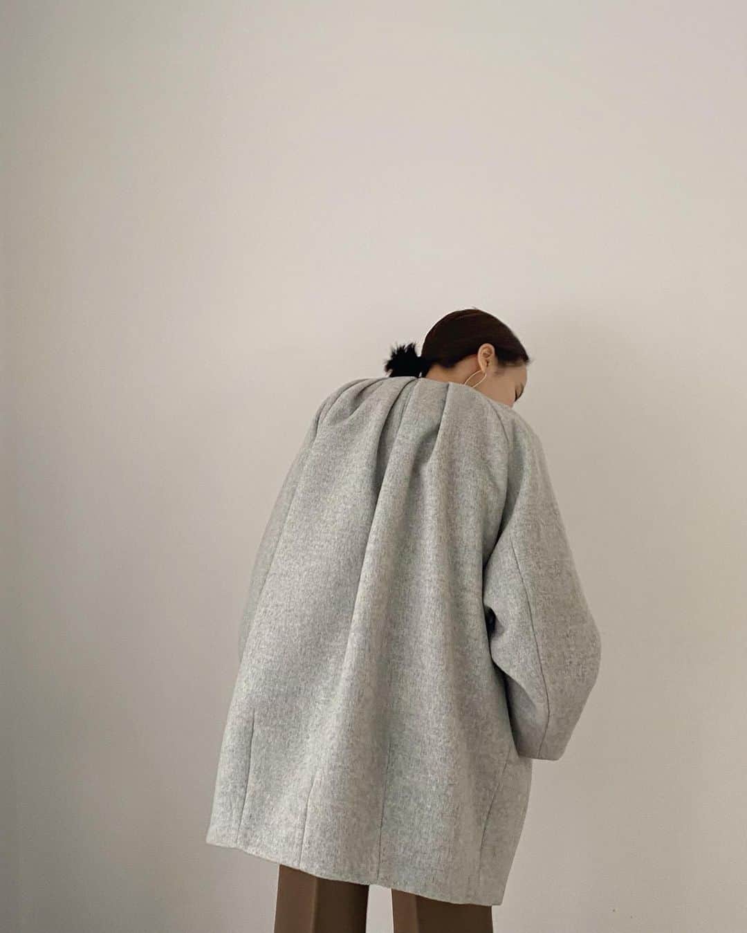 佐藤涼実さんのインスタグラム写真 - (佐藤涼実Instagram)「@louren__official  今季新たなコクーンコートが出ます。 詳細はまたお知らせします🤍」11月9日 20時13分 - suzumi_sato