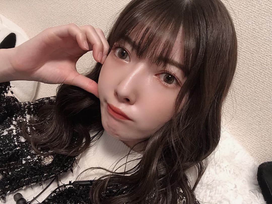 日下部美愛のインスタグラム：「‪‪❤︎‬‪‪❤︎‬  #photo #japan #model #me #hair #fashion #fashionblogger #makeup #selfie #followme #instagood #camera #instadaily #dailylook #한국 #맞팔 #사진 #데일리 #데일리룩 #인스타사진 #인스타그램 #일본인 #패션」