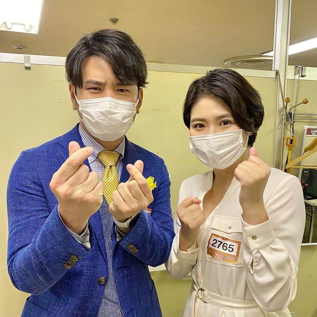 福田太郎のインスタグラム：「M-1グランプリ🙋‍♂️🙋‍♀️ 結果は…残念ながら、2回戦で敗退です😂 ⠀ 全力のボケとツッコミに、お客さんが笑ってくれる… 一緒に楽しい空間を共有する、夢のような時間でした。 ルミネのバックヤードには、張り詰めた空気が流れ、 凄まじい緊張感の中、人生を決める戦いに挑む芸人さん。 その場に居られただけで、とても尊いことだと感じます。 ⠀ 応援チカラになりました！ありがとうございました🙇‍♂️🙇‍♀️ この経験を糧に！必ずアナウンサーの仕事に活かします！ ⠀ #大野恵 と #福田太郎 でコンビ名は #大福 #M1グランプリ 2回戦 #ルミネtheよしもと この３ヶ月、本気で漫才に挑んできたからこそ… とても悔しかったです。大野さん大号泣でした😭 #M1グランプリ2020 決勝戦は12月20日 #漫才 #お笑い 応援団長として、盛り上げます！ #アナウンサー 人生をかけた？奮闘記も来月放送です🎙」