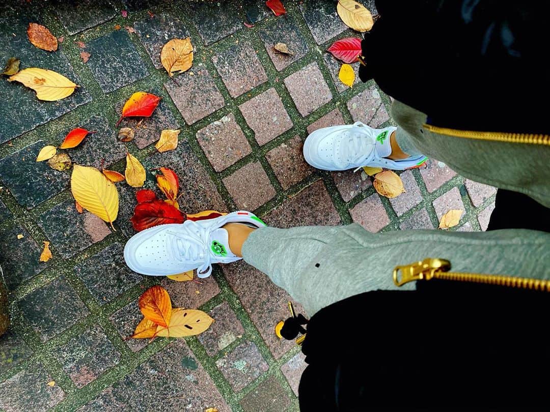Chiharuのインスタグラム：「秋すき🍁 #airforcegirls  #airforce1women  #ナイキスニーカー  #ナイキ女子  #エアフォース1  #ナイキエアフォース #yesnike #nikeaddict  #airforce1  #nikeairforce1  #nikejapan」
