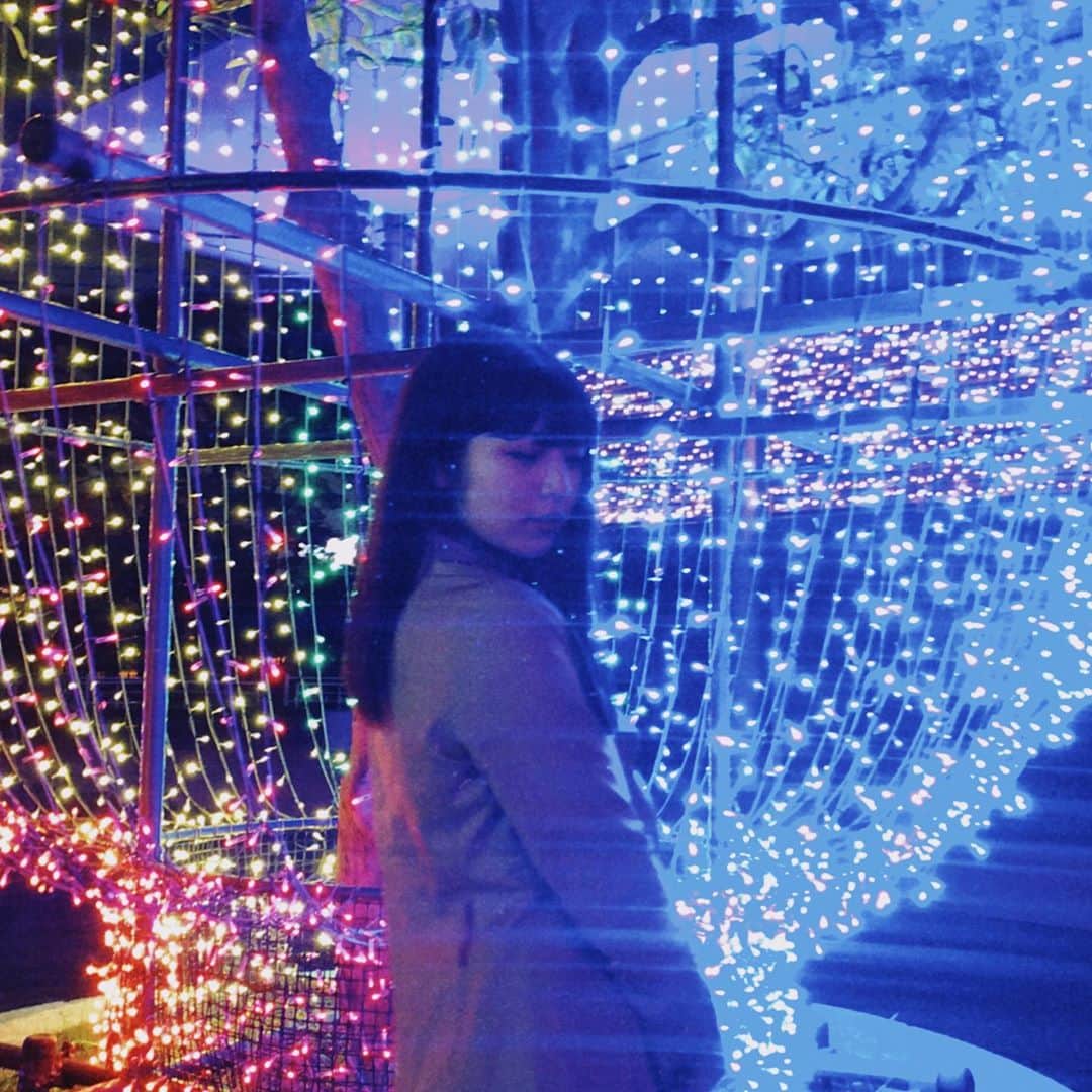 吉田莉桜さんのインスタグラム写真 - (吉田莉桜Instagram)「🦋🦋 儚く ・ ・ ・ ・ ・ #フィルム」11月9日 20時50分 - yoshida_rio_official