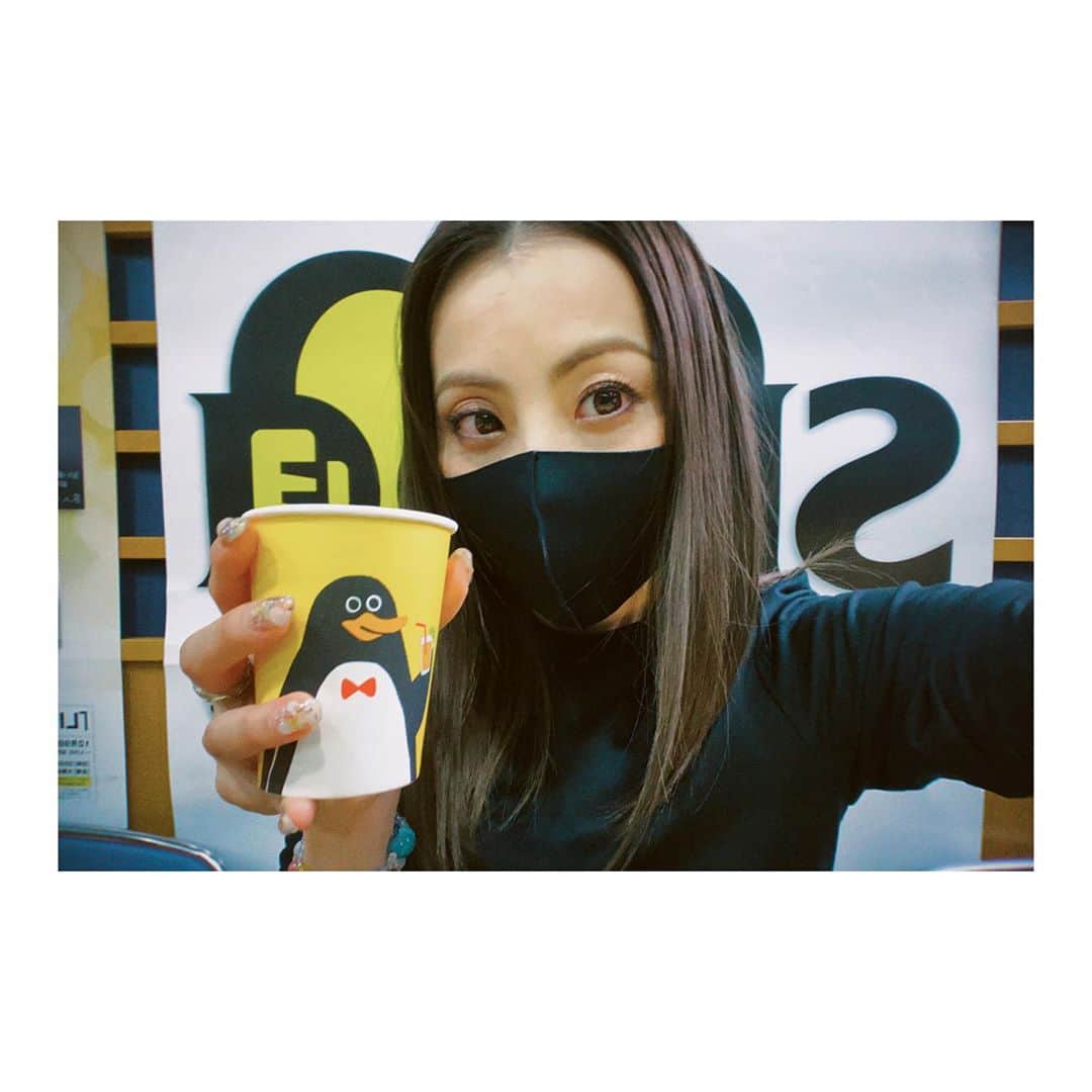 Shizukaさんのインスタグラム写真 - (ShizukaInstagram)「🐧♡ #dreamaDream #FM大阪 #RADIO #DreamShizuka」11月9日 20時53分 - shizuka_dream06