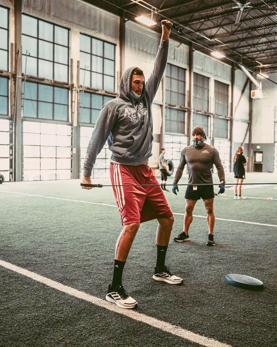 ダニーロ・ガリナリのインスタグラム：「🏋️‍♂️ Up and down, gym day!! #Training」