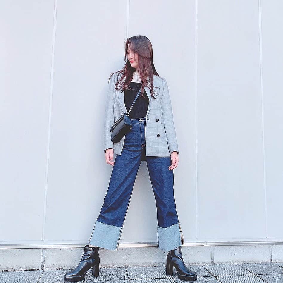 小林恵月さんのインスタグラム写真 小林恵月instagram ロールアップデニムコーデ 珍しい えづくろーぜっと ガーリーもカジュアルも大人系も いろんなコーデに挑戦します Ootd 私服コーデ デニムパンツ Zaraコーデ 秋服コーデ 髪伸びてきた