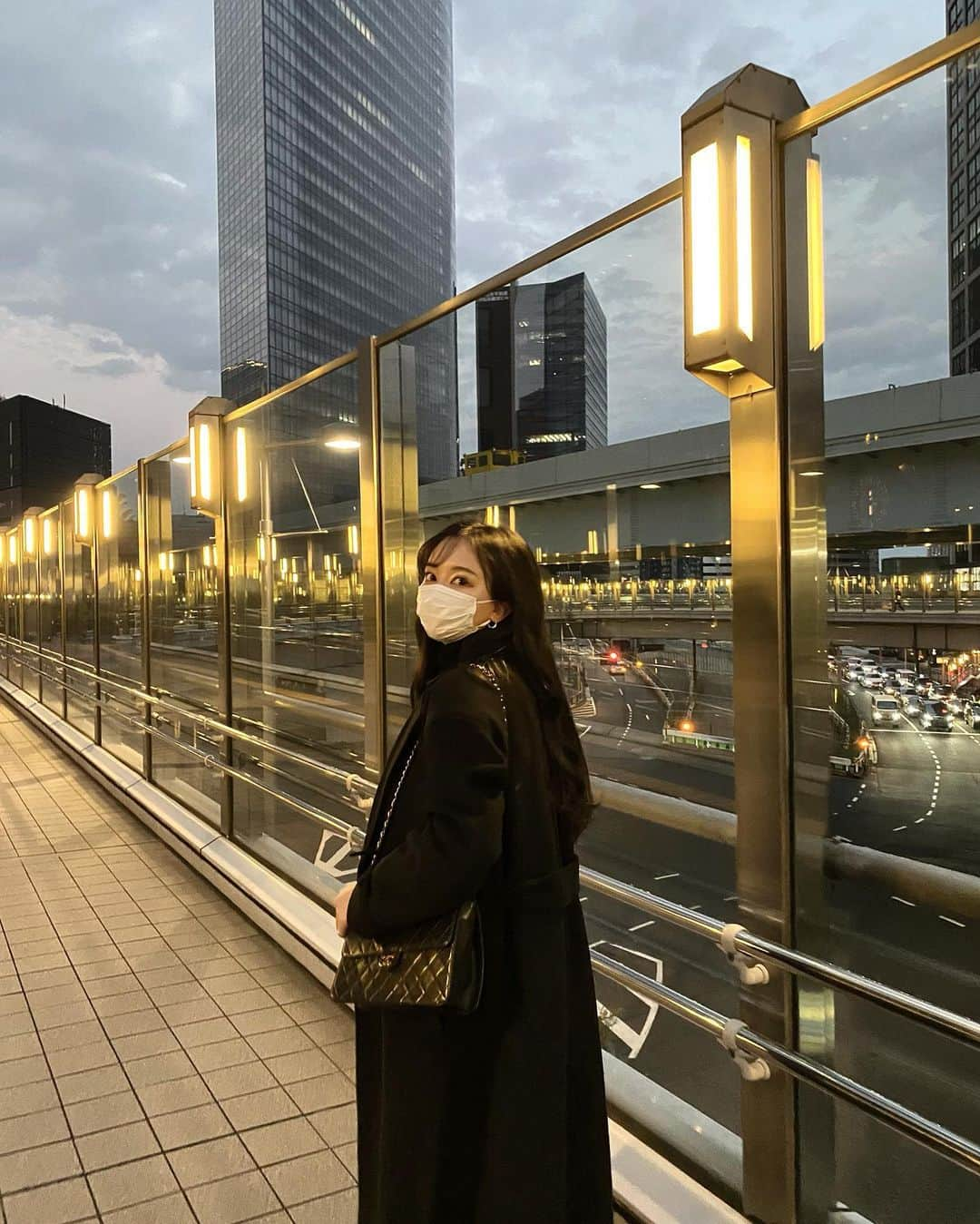 白倉あやさんのインスタグラム写真 - (白倉あやInstagram)「夕方の空がすき🤳」11月9日 21時39分 - shirakur_a